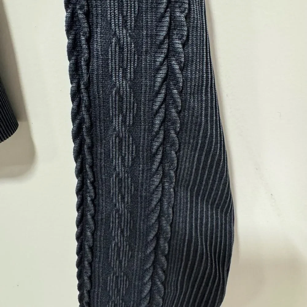 NWT OFFLINE By Aerie Seamless Cable Square Neck T-Shirt Size M